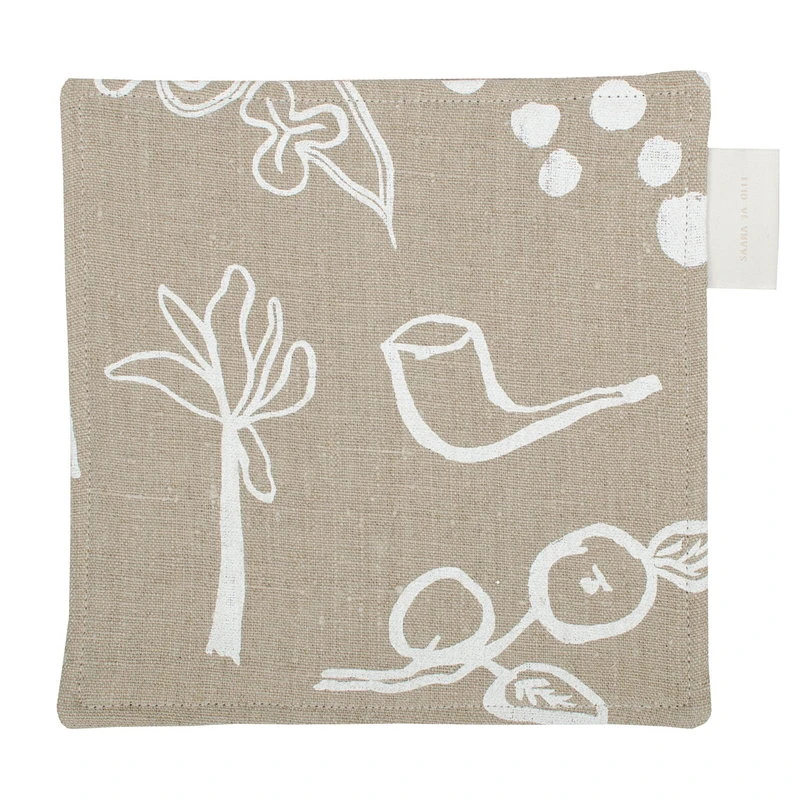 Saana ja Olli Onnenmaa pot holder/trivet, beige