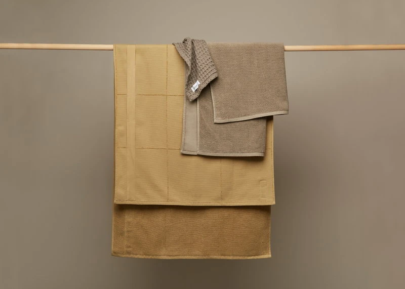 The Organic Company Big Waffle kitchen and wash cloth, clay