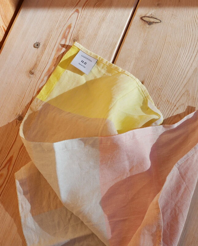 Lokal Helsinki Ilo kitchen towel, niitty